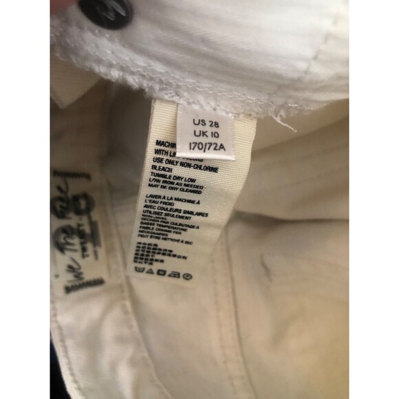 We The Free Women’s White Denim Skirt Size 28  Distressed Button Front Raw Hem - Picture 8 of 9